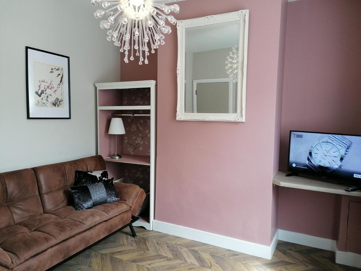 בלפסט Stunning 3 Bedroom Townhouse In The Heart Of City מראה חיצוני תמונה