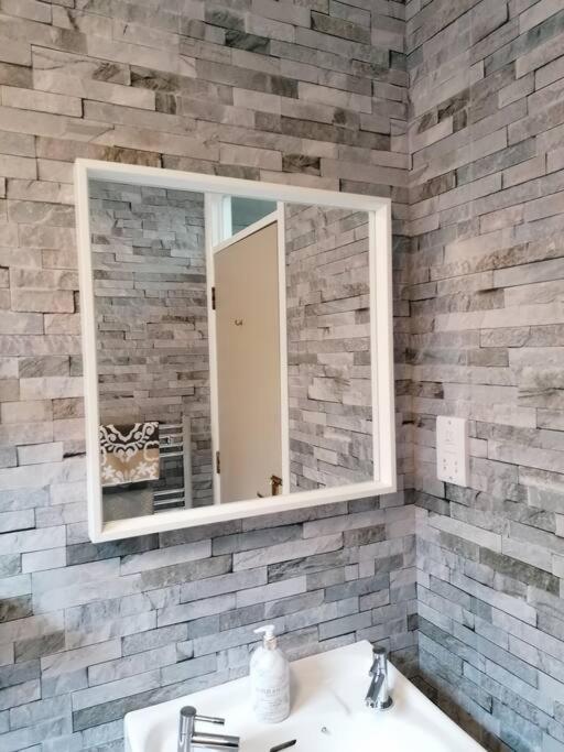 בלפסט Stunning 3 Bedroom Townhouse In The Heart Of City מראה חיצוני תמונה